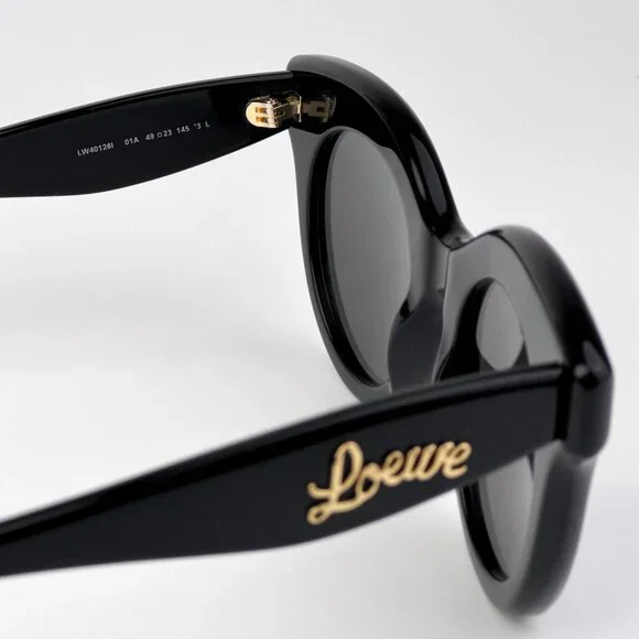 Loewe LW40126I Sunglasses – Black Cat Eye Frame Grey  display picture 1